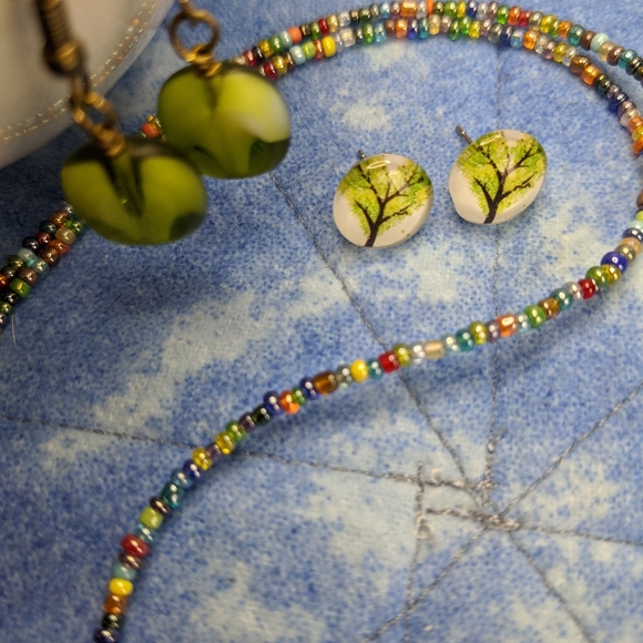 Jewelry - Picture 3 of 4